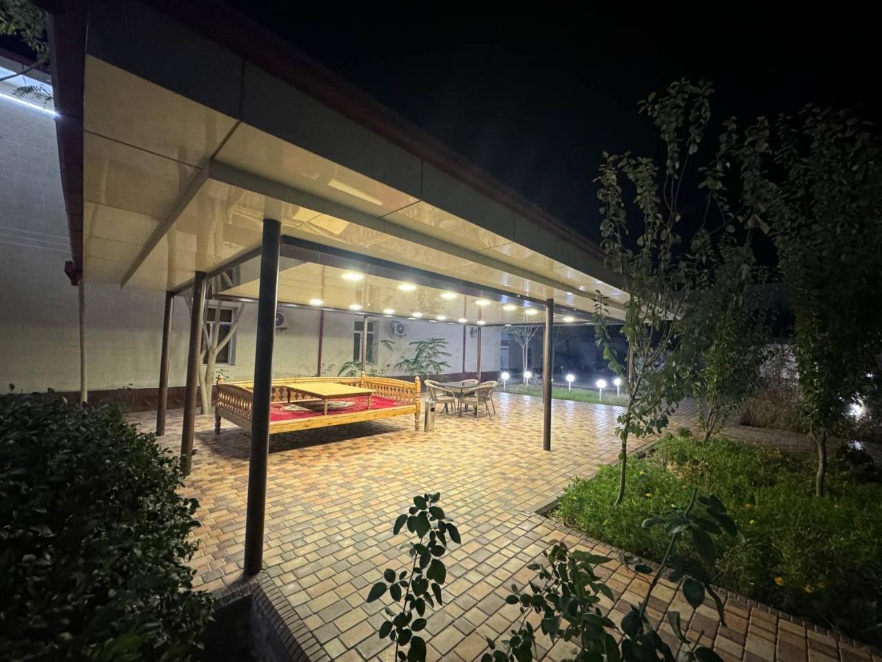 Karakalpak Palace Hotel Nukus Buitenkant foto