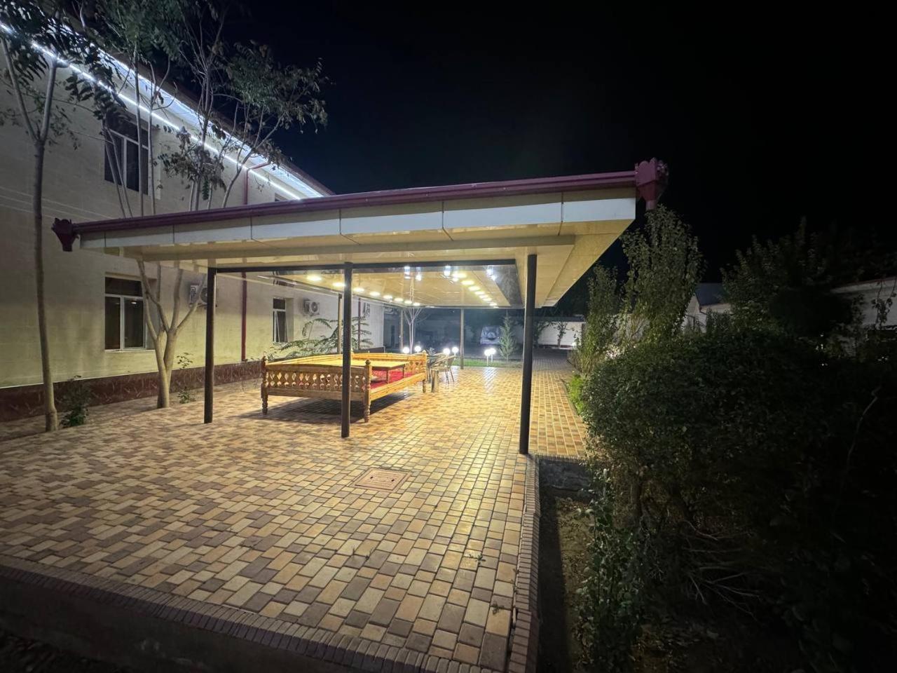 Karakalpak Palace Hotel Nukus Buitenkant foto