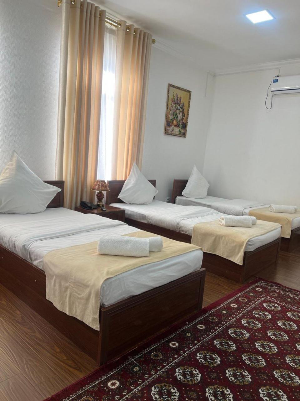 Karakalpak Palace Hotel Nukus Buitenkant foto