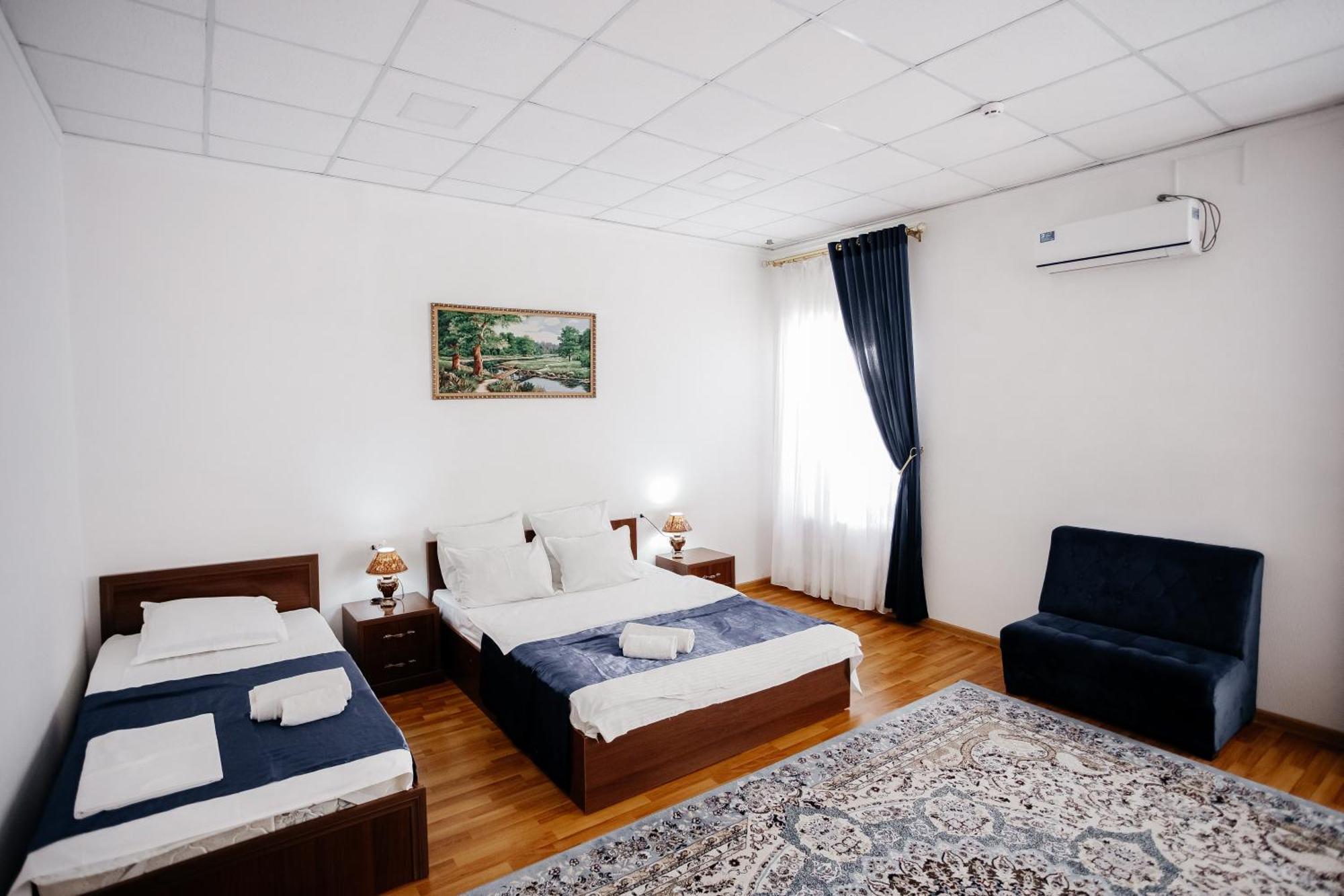 Karakalpak Palace Hotel Nukus Buitenkant foto