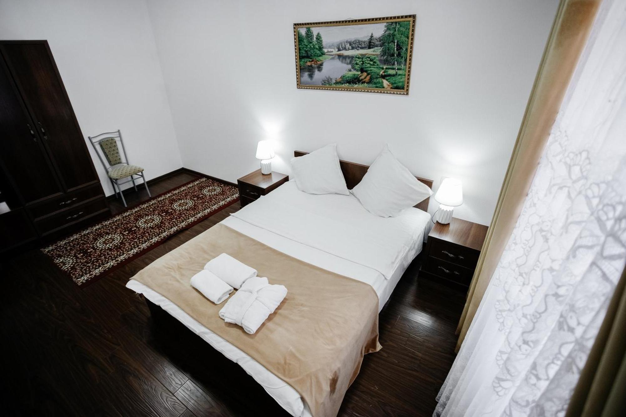 Karakalpak Palace Hotel Nukus Buitenkant foto