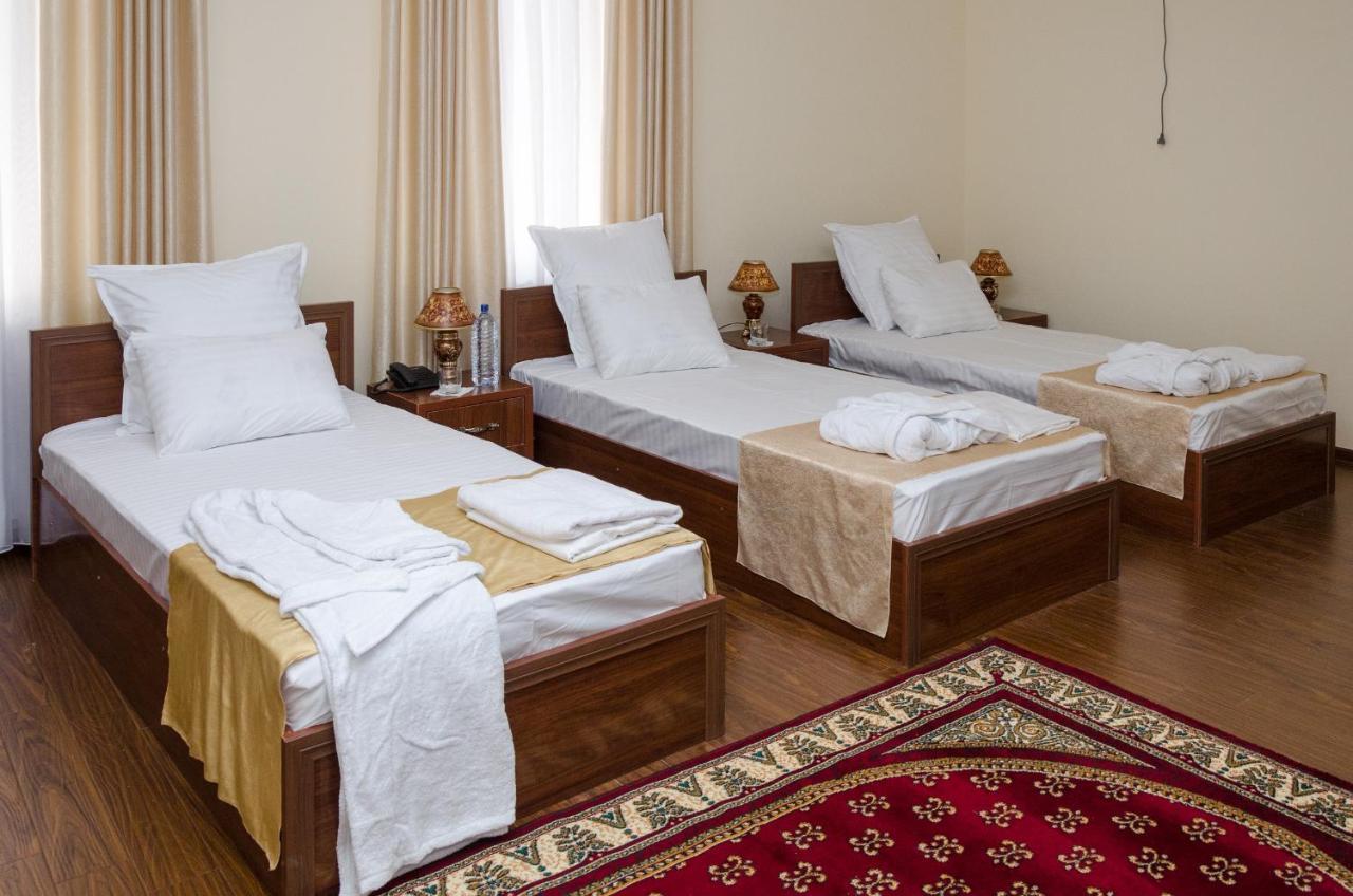 Karakalpak Palace Hotel Nukus Buitenkant foto
