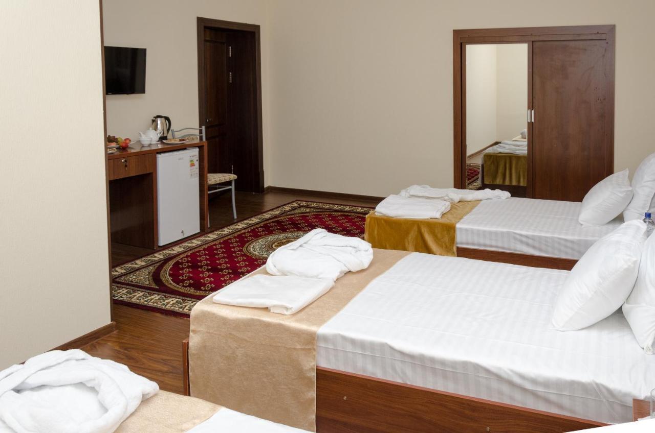 Karakalpak Palace Hotel Nukus Buitenkant foto